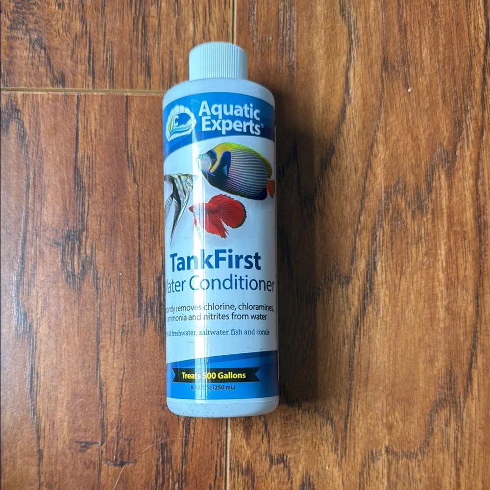 NWT TankFirst Complete Aquarium Water Conditioner - Fish Water 8.45 fl oz